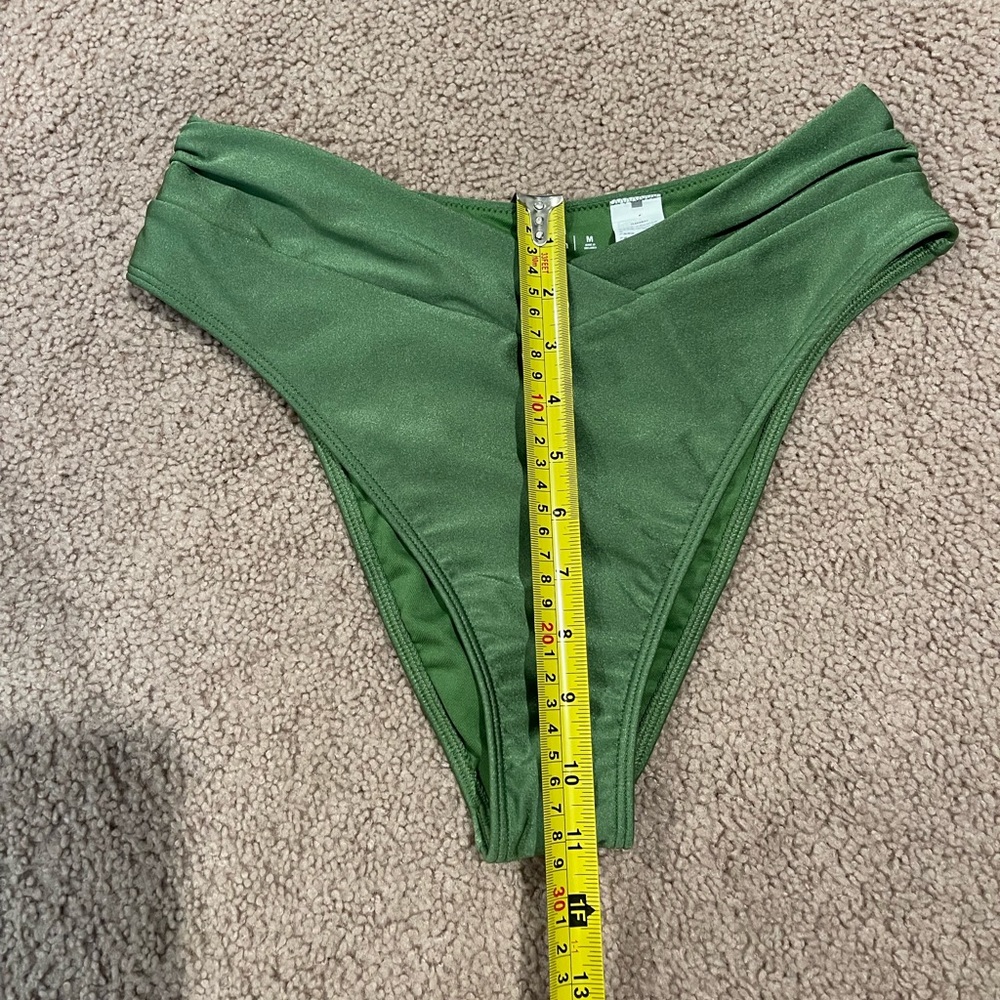 ABERCROMBIE & FITCH green MidRise V-style Cheeky Bottom - Picture 5 of 6